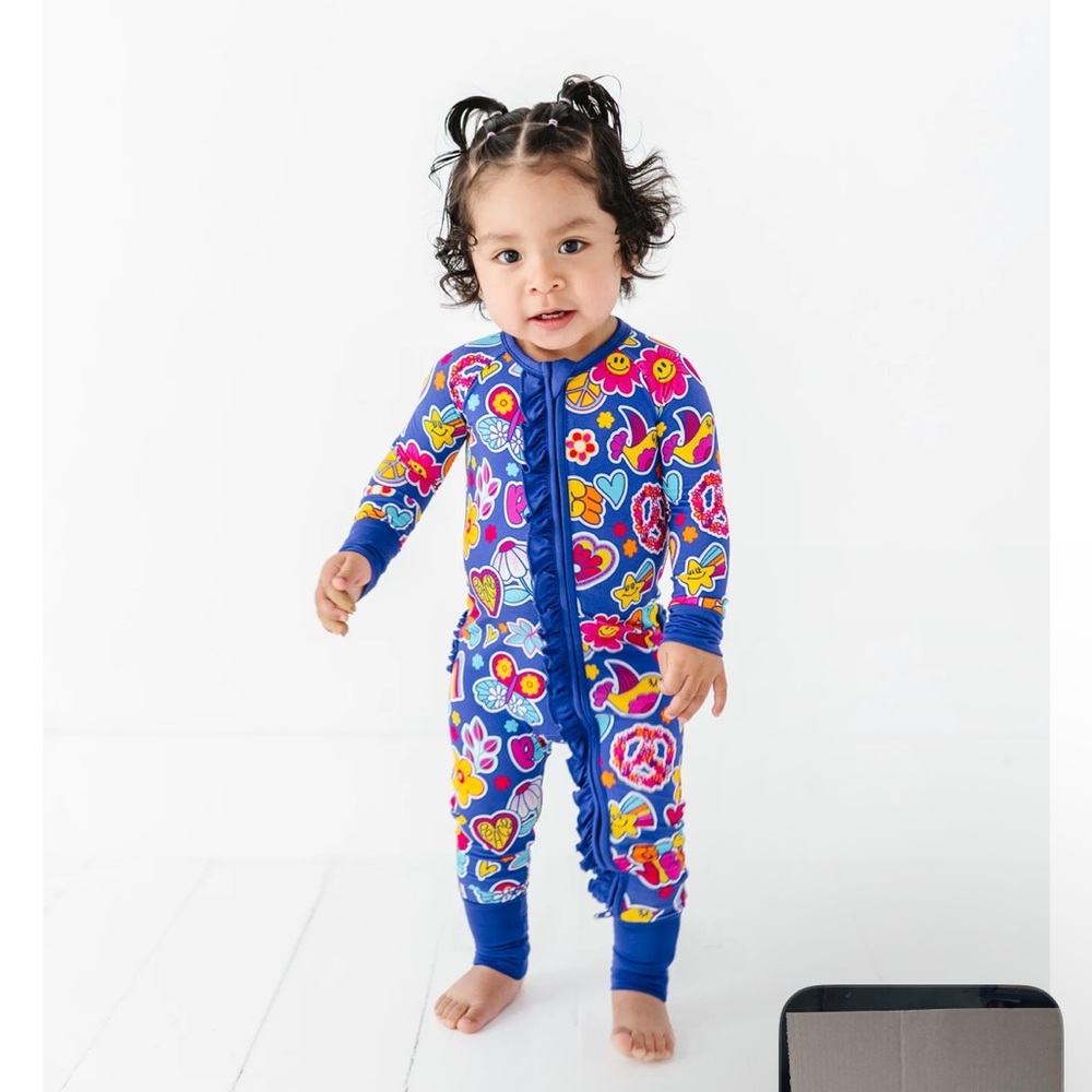 Kiki and Lulu bamboo pajamas NWT be groovy sold out print